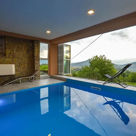Vila Hills *
